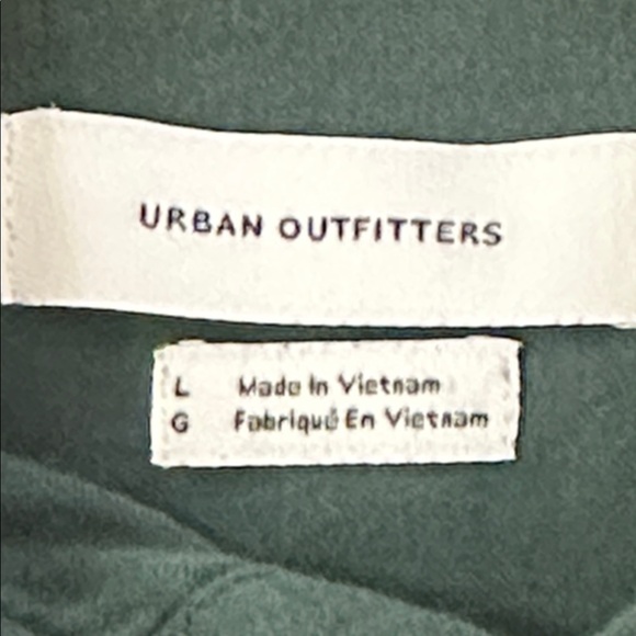Urban Outfitters Forest Green Casual Button Down Shirt Sz L - Picture 5 of 6